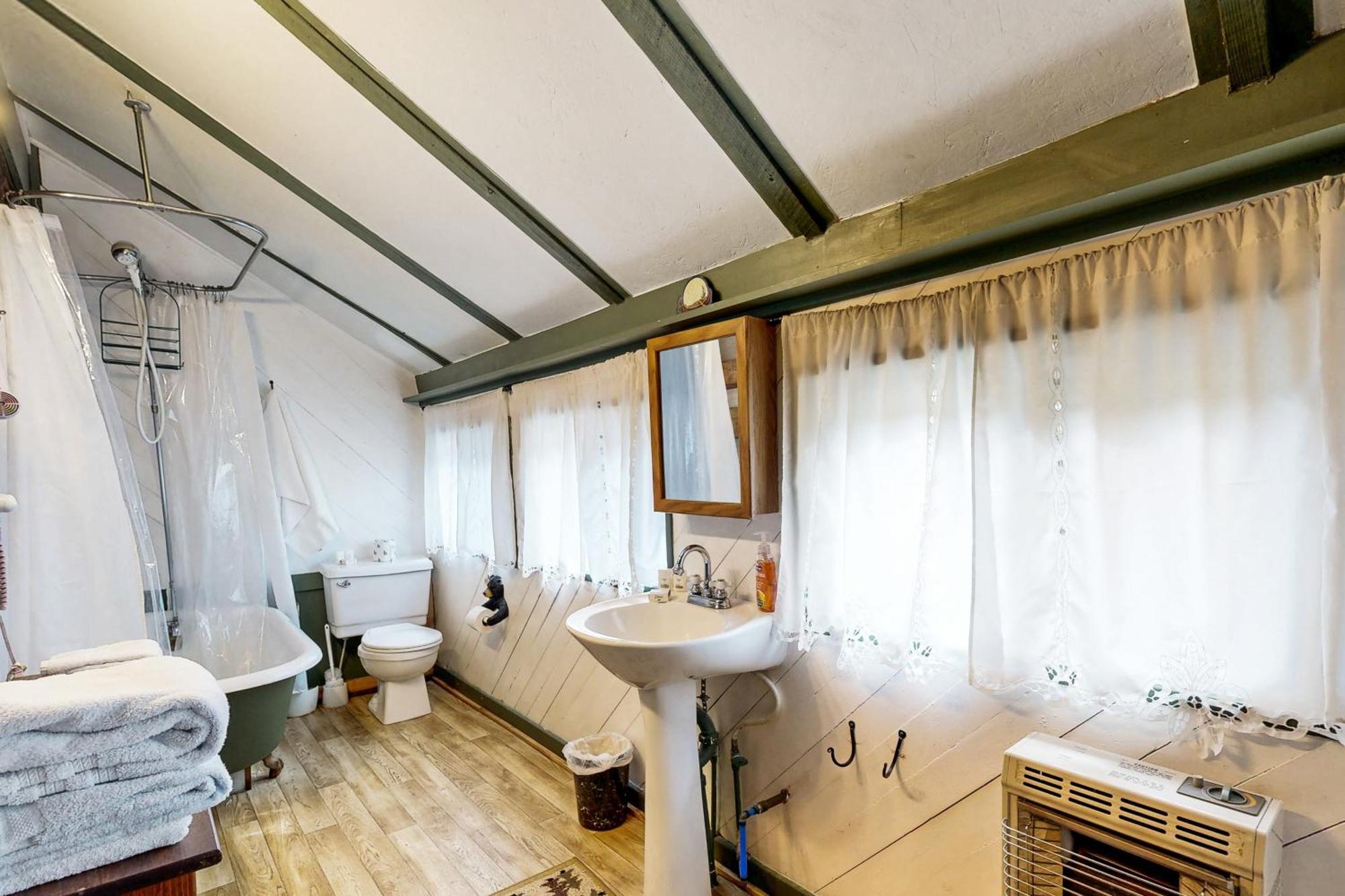 1 Bed 1 Bath Vacation Home In Sylva Buitenkant foto
