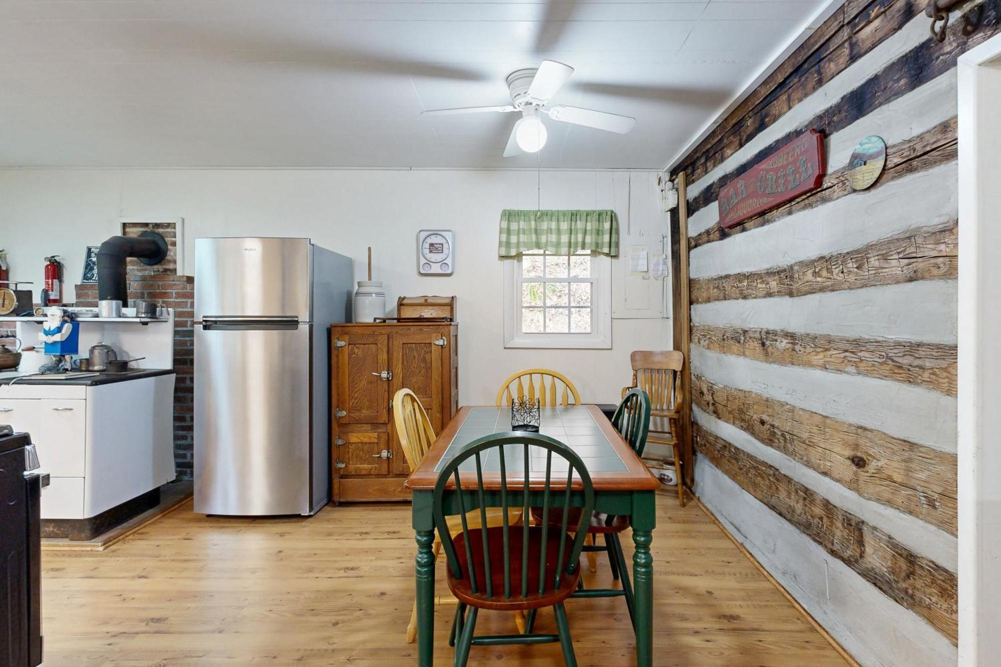 1 Bed 1 Bath Vacation Home In Sylva Buitenkant foto