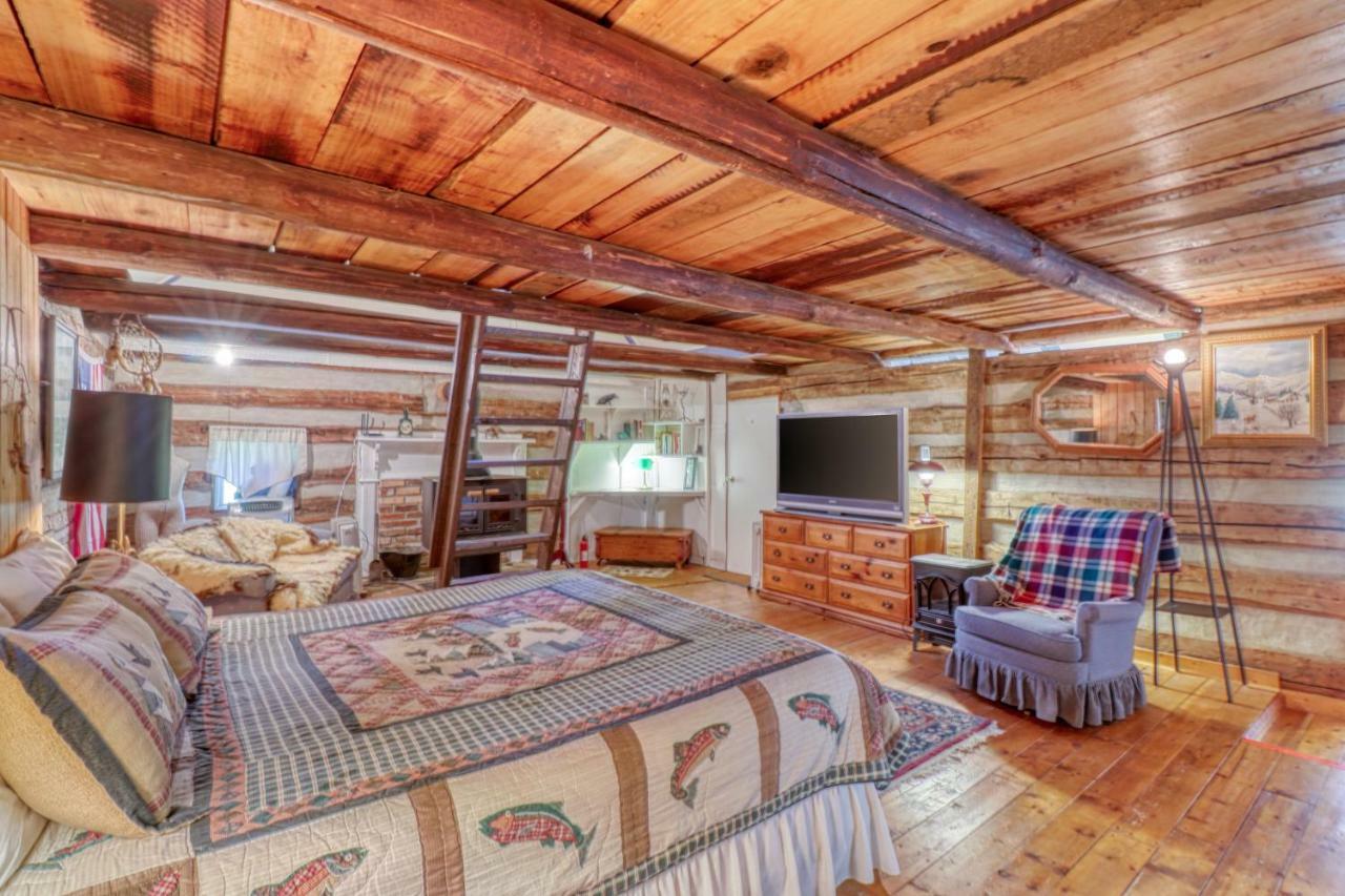 1 Bed 1 Bath Vacation Home In Sylva Buitenkant foto