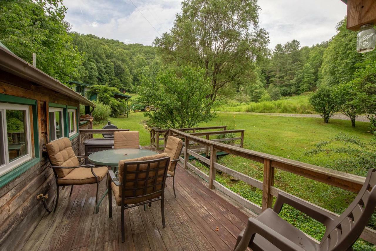 1 Bed 1 Bath Vacation Home In Sylva Buitenkant foto