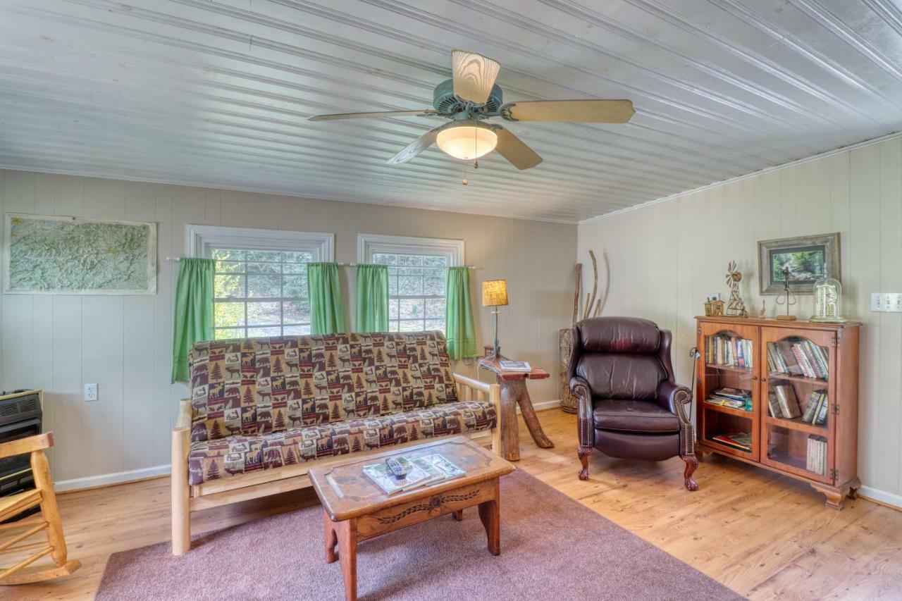 1 Bed 1 Bath Vacation Home In Sylva Buitenkant foto