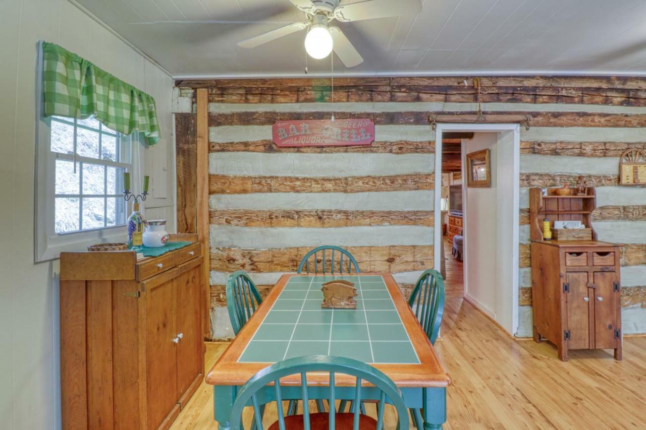 1 Bed 1 Bath Vacation Home In Sylva Buitenkant foto